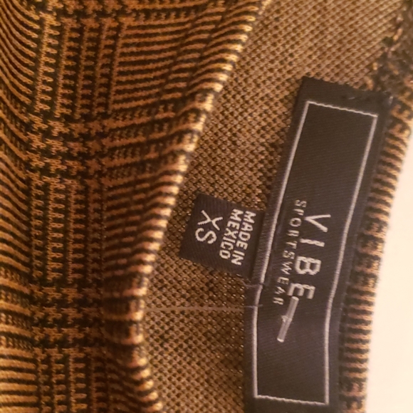 Crop top - Picture 3 of 3